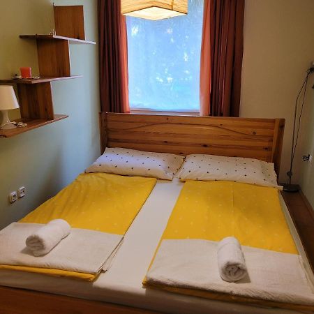 Lara Apartman Debrecen Exterior foto