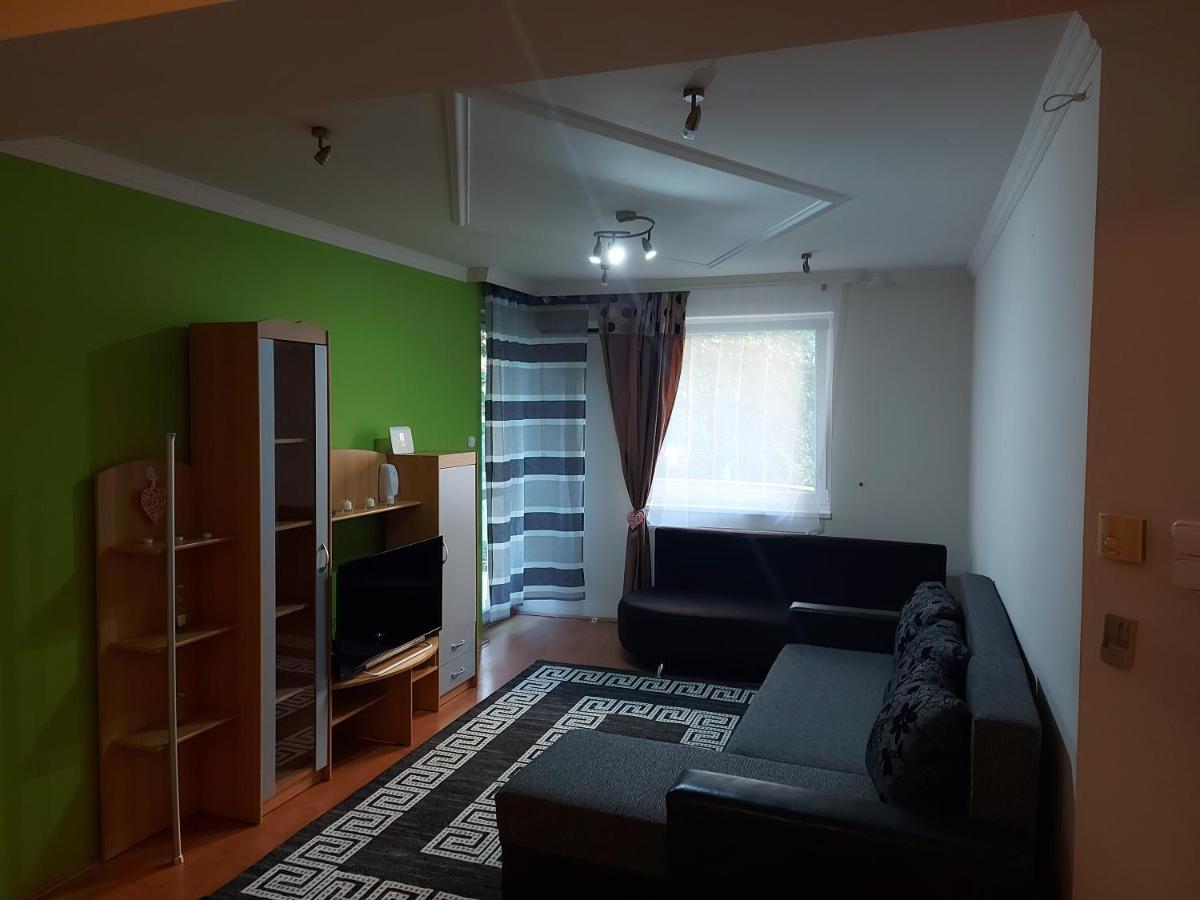 Lara Apartman Debrecen Exterior foto
