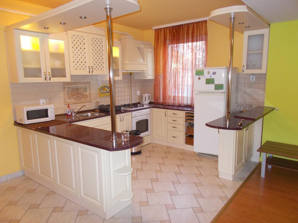Lara Apartman Debrecen Exterior foto
